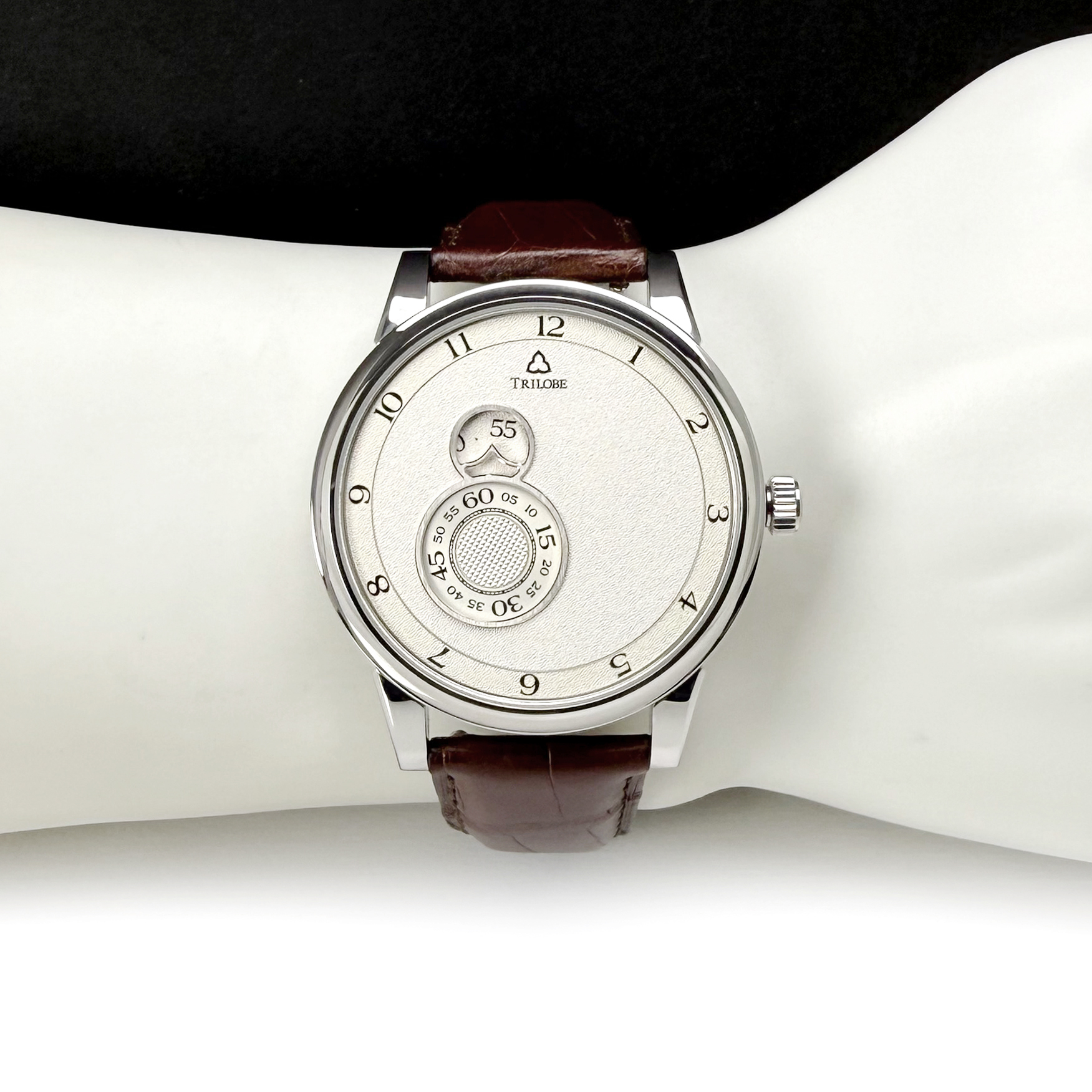 Trilobe Nuit Fantastique Grained Silver Dial Titanium